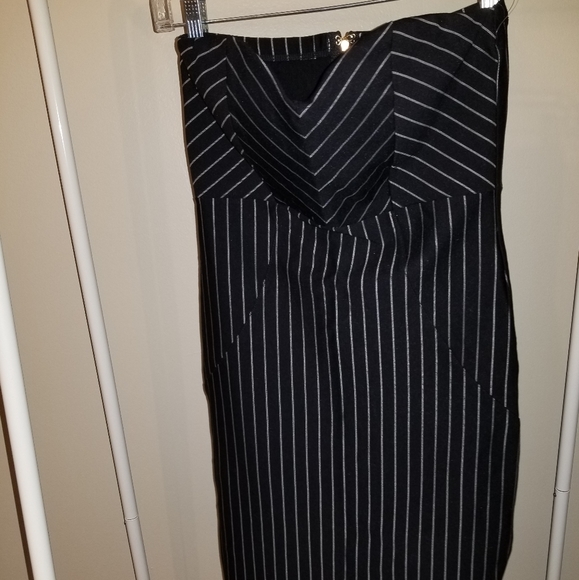 Ross Dresses & Skirts - Ross Sweetheart Neckline Dress S Black NWT